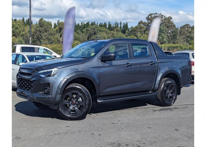 Used 1
                    ISUZU
                     for Sale Image