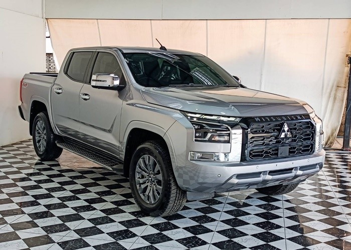 Used 1
                    MITSUBISHI
                     for Sale Image