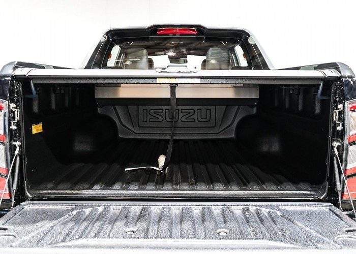 Used 1
                    ISUZU
                     for Sale Image