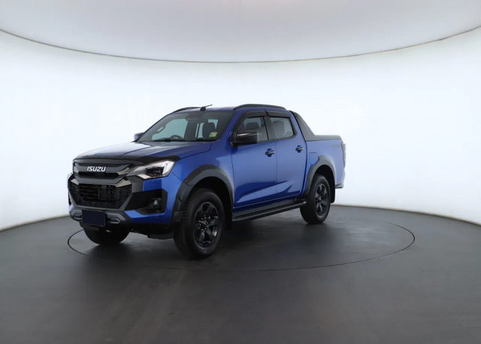 Used 1
                    ISUZU
                     for Sale Image