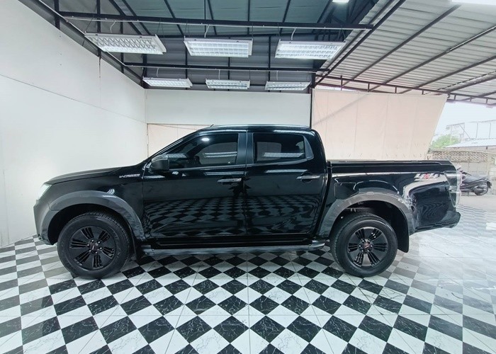 Used 6
                    ISUZU
                     for Sale Image