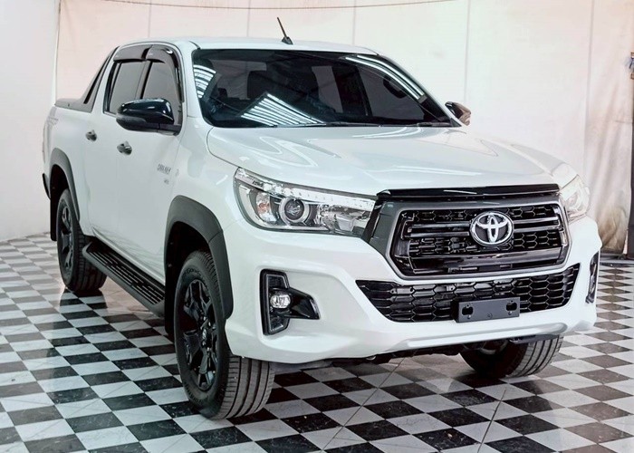 Used 5
                    TOYOTA
                     for Sale Image