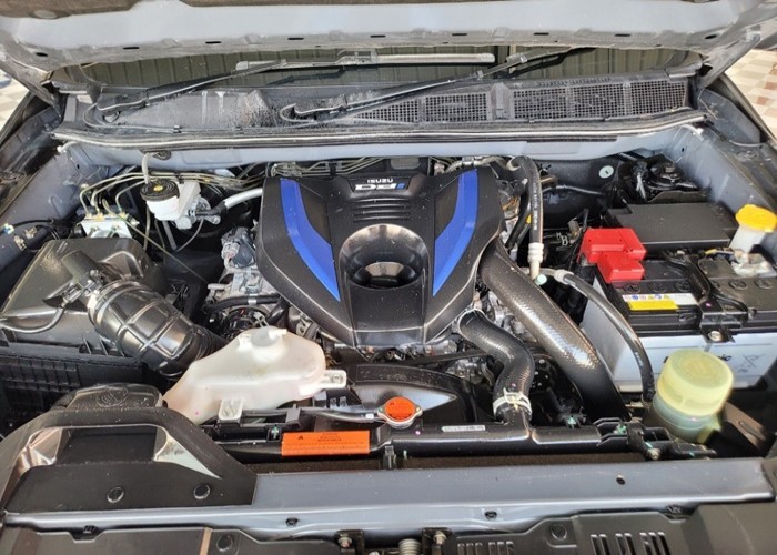 Used 8
                    ISUZU
                     for Sale Image