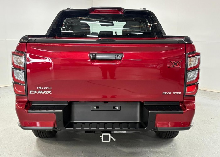 Used 1
                    ISUZU
                     for Sale Image