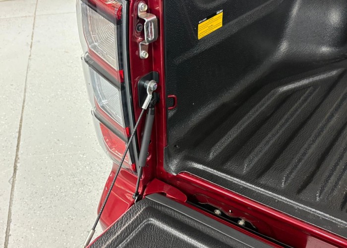 Used 1
                    ISUZU
                     for Sale Image