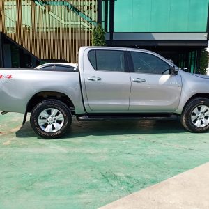 HILUX REVO BASIC VERSION